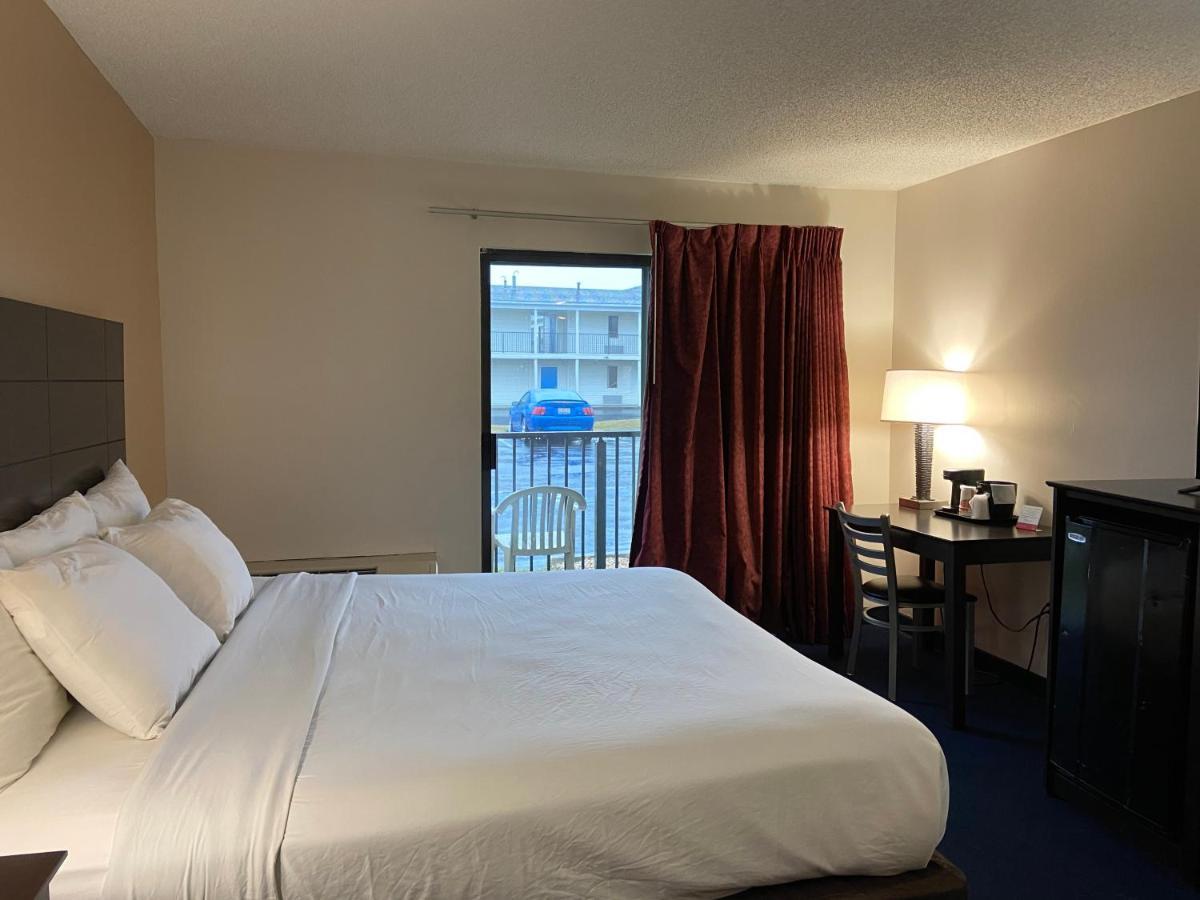 Econo Lodge Inn & Suites Rehoboth Beach Buitenkant foto