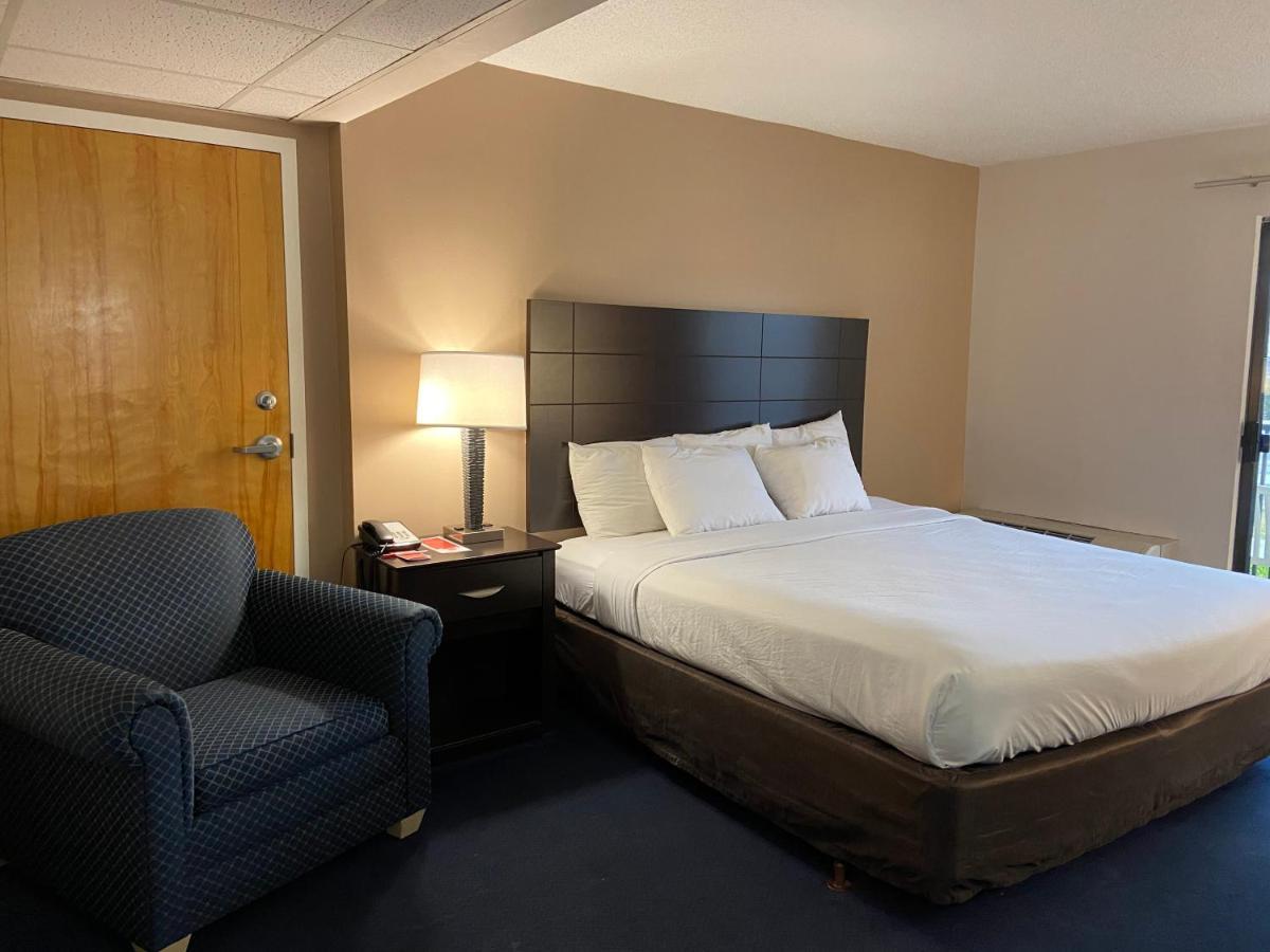 Econo Lodge Inn & Suites Rehoboth Beach Buitenkant foto