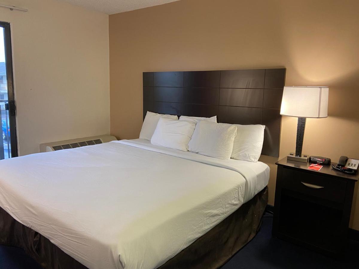 Econo Lodge Inn & Suites Rehoboth Beach Buitenkant foto