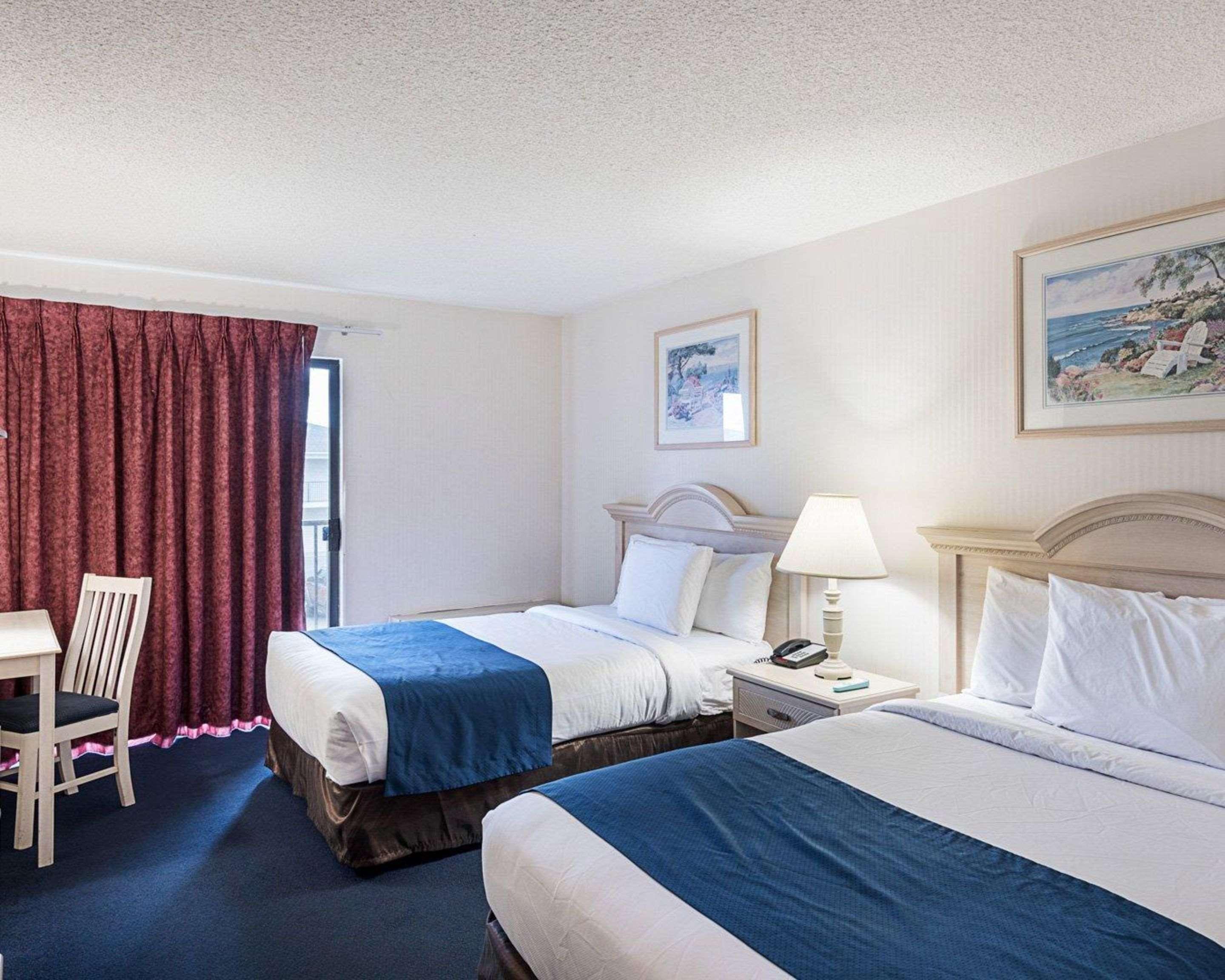Econo Lodge Inn & Suites Rehoboth Beach Buitenkant foto