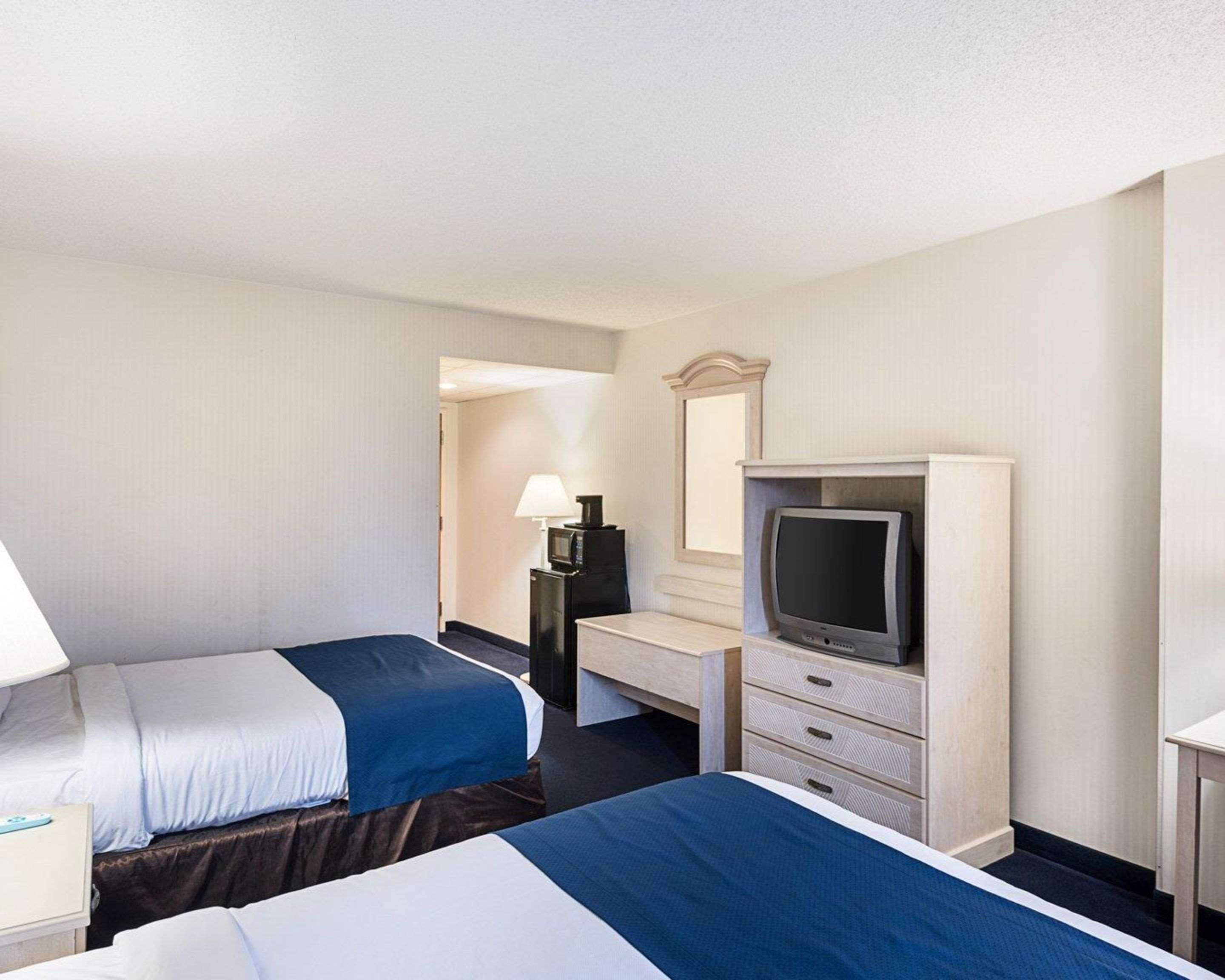 Econo Lodge Inn & Suites Rehoboth Beach Buitenkant foto