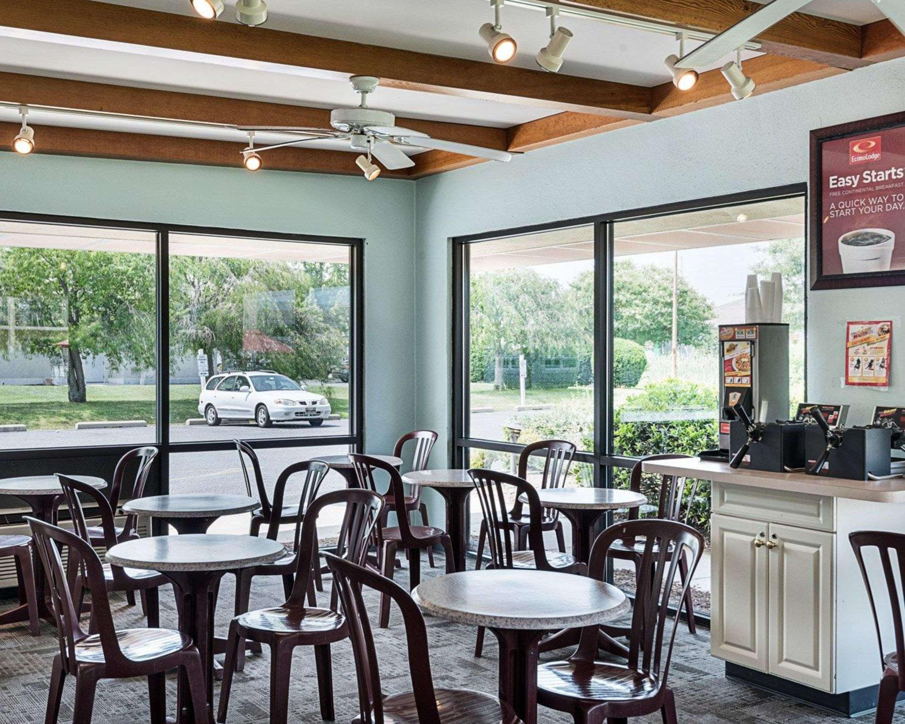 Econo Lodge Inn & Suites Rehoboth Beach Buitenkant foto