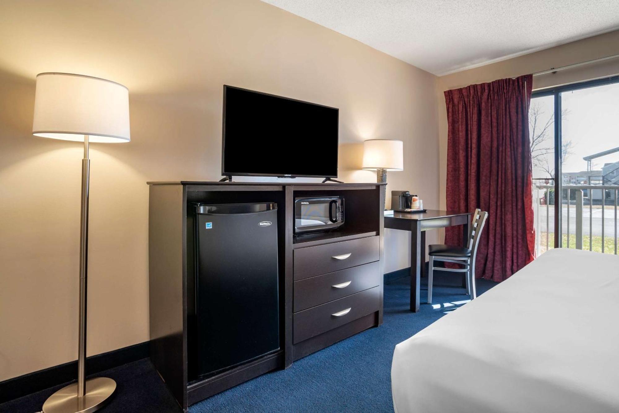 Econo Lodge Inn & Suites Rehoboth Beach Buitenkant foto