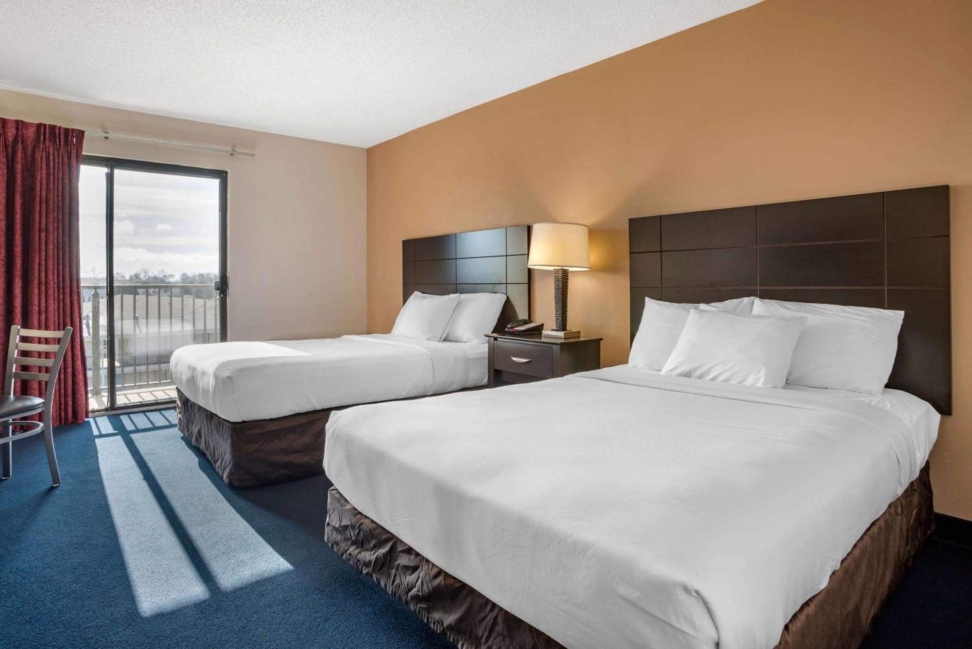 Econo Lodge Inn & Suites Rehoboth Beach Buitenkant foto