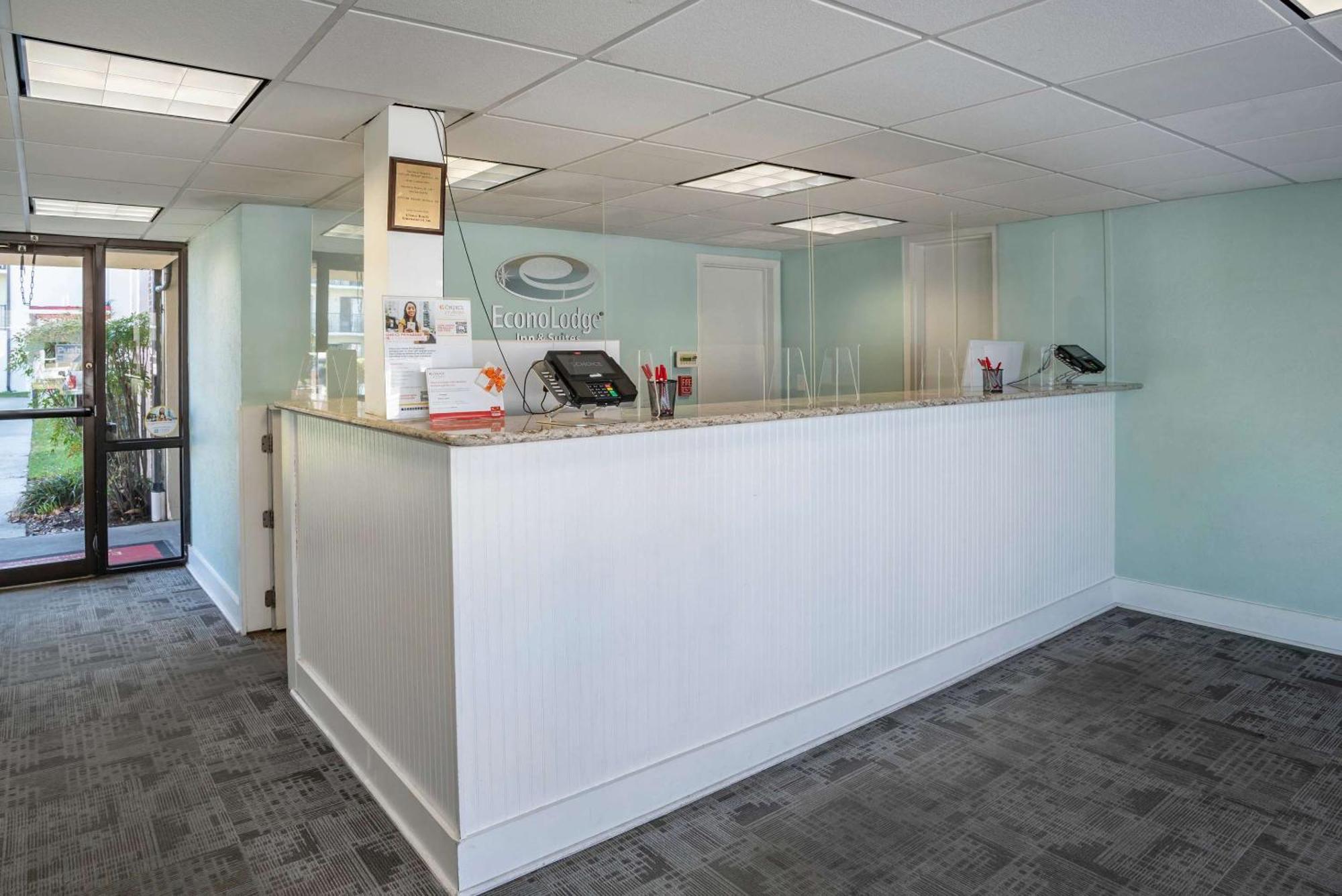 Econo Lodge Inn & Suites Rehoboth Beach Buitenkant foto