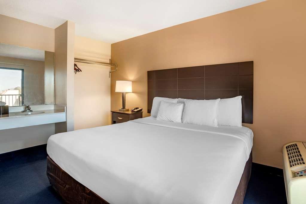 Econo Lodge Inn & Suites Rehoboth Beach Kamer foto
